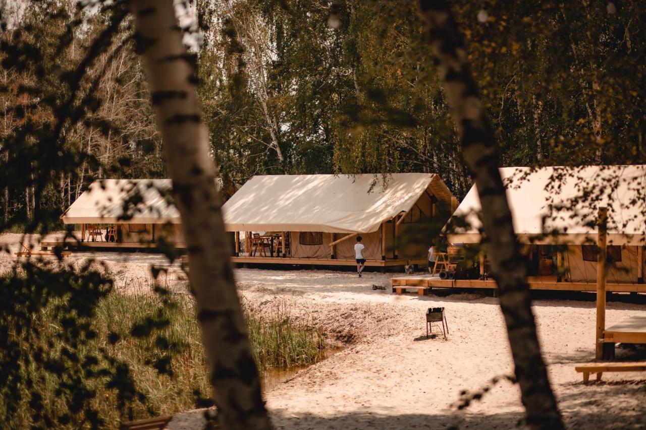 Готель Glamping Mandra Kanev Leplyavo Екстер'єр фото