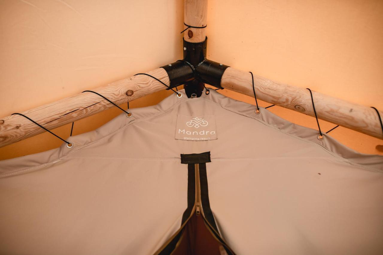 Готель Glamping Mandra Kanev Leplyavo Екстер'єр фото