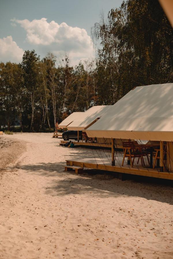 Готель Glamping Mandra Kanev Leplyavo Екстер'єр фото